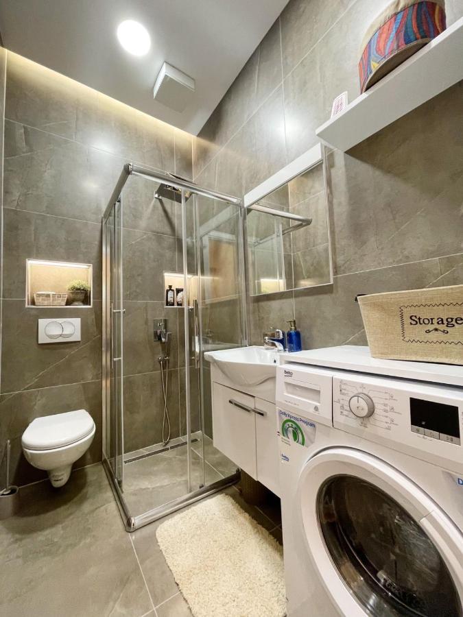 Aj Apartments, Hidden Gem In The Heart Of טיראנה מראה חיצוני תמונה